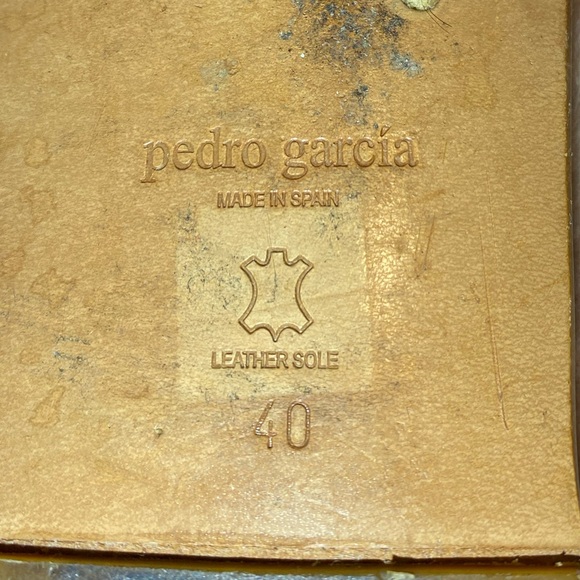 Pedro Garcia Swarvoski Crystal Yellow 
Strappy Thong
Sandal Sz 40 US 9.5 - Picture 14 of 14